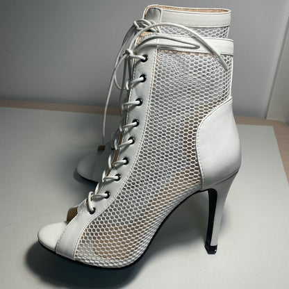 Novas Sandálias Femininas de Salto Alto Sexy Vazadas em Tela Tendência da Moda Verão Conforto Peep Toe Botas Stilettos Jazz Dance Tamanhos Grandes