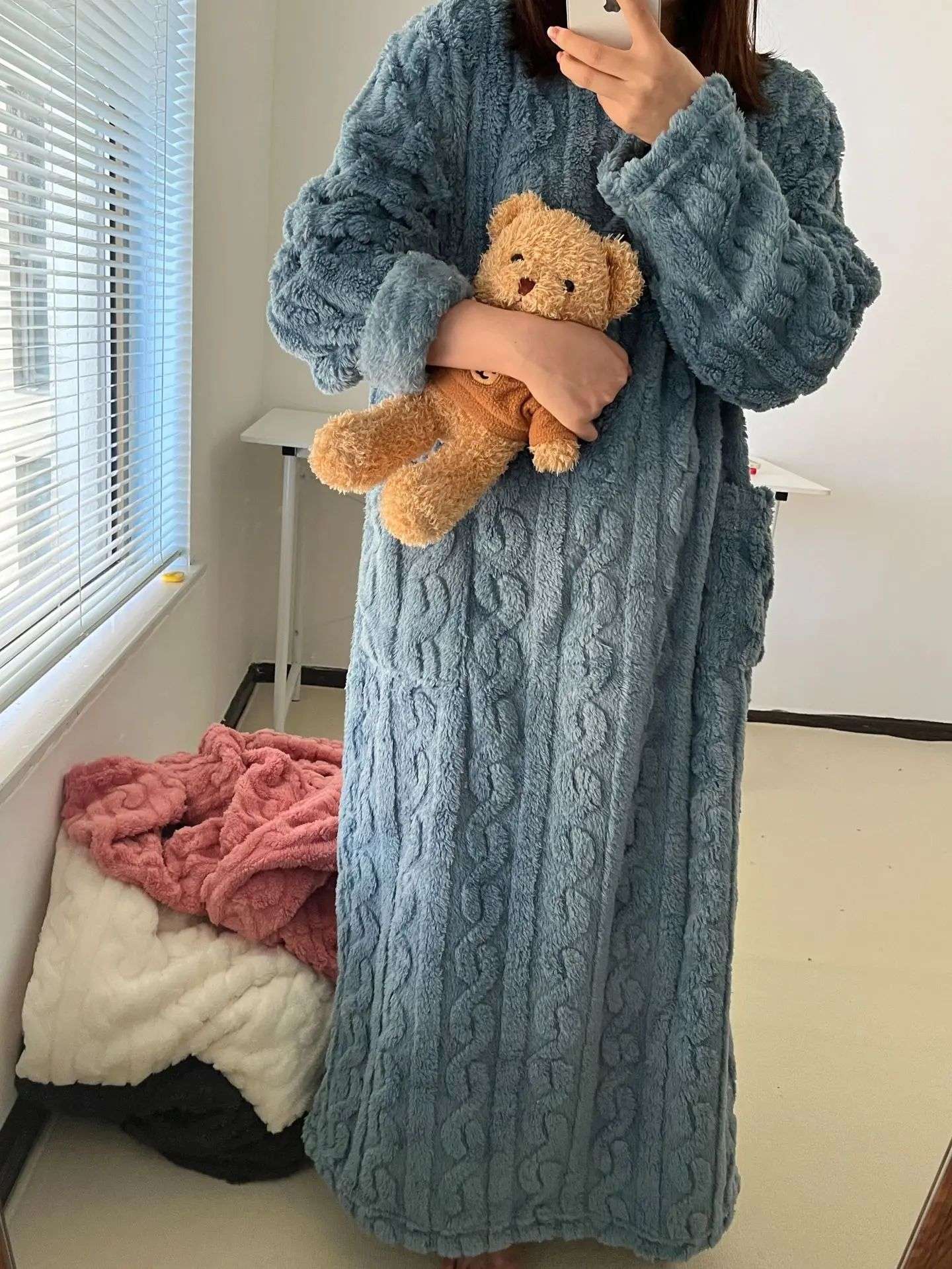 Thickened Warm Bathrobe Women Coral Velvet Padded Pajamas Dress Winter College Student Homewear Plus Size Ladies Striped