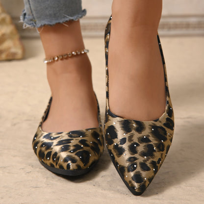 Leopard Shoes 2025 New Women Flats Woman Casual Shoes Pointe Toe Spring Summer Flat Fashion Ladies Shoes Slip-on Big Size