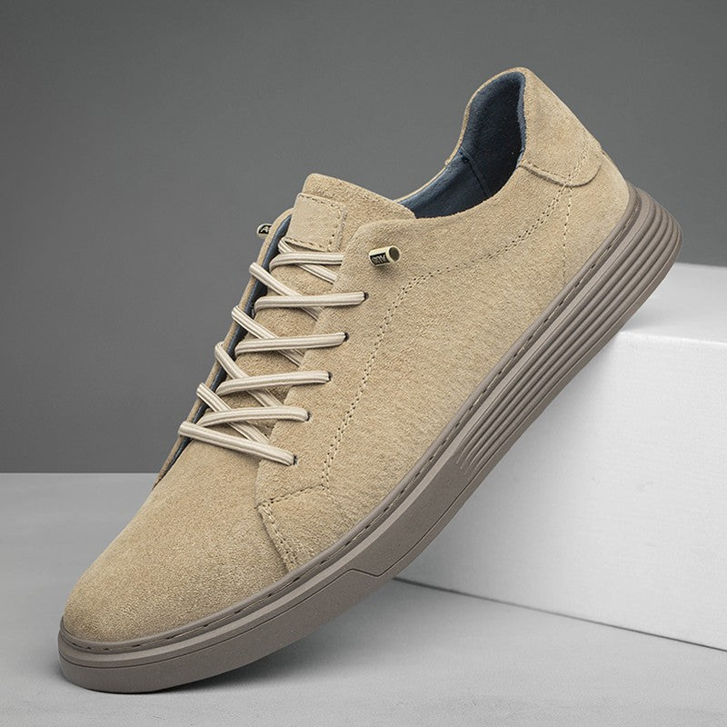 Novo sapato masculino casual de camurça com cadarço, respirável e confortável para caminhada, antiderrapante e resistente ao desgaste, sapatos baixos