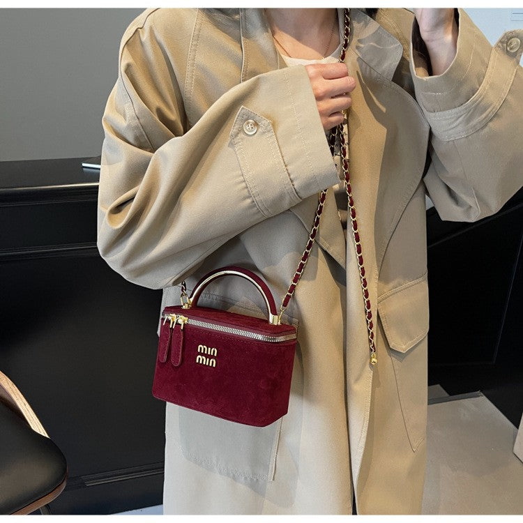 2025 Light Luxury Designer Retro Box Bag Female Korean Version of The Texture One-shoulder Messenger Mini Earphone Lipstick Bag