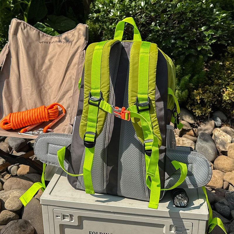 New leisure Outdoor Hiking Backpack  Women's And Men's  Camping Mountaineering   Bag  Lightweight Cycling Backpack Nylon