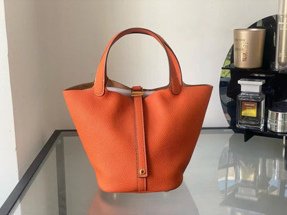 New Leather Luxury Handbag, High-end Soft Leather Bucket Bag, Cowhide Portable Gift Bag, Commuting Versatile Women's Bag