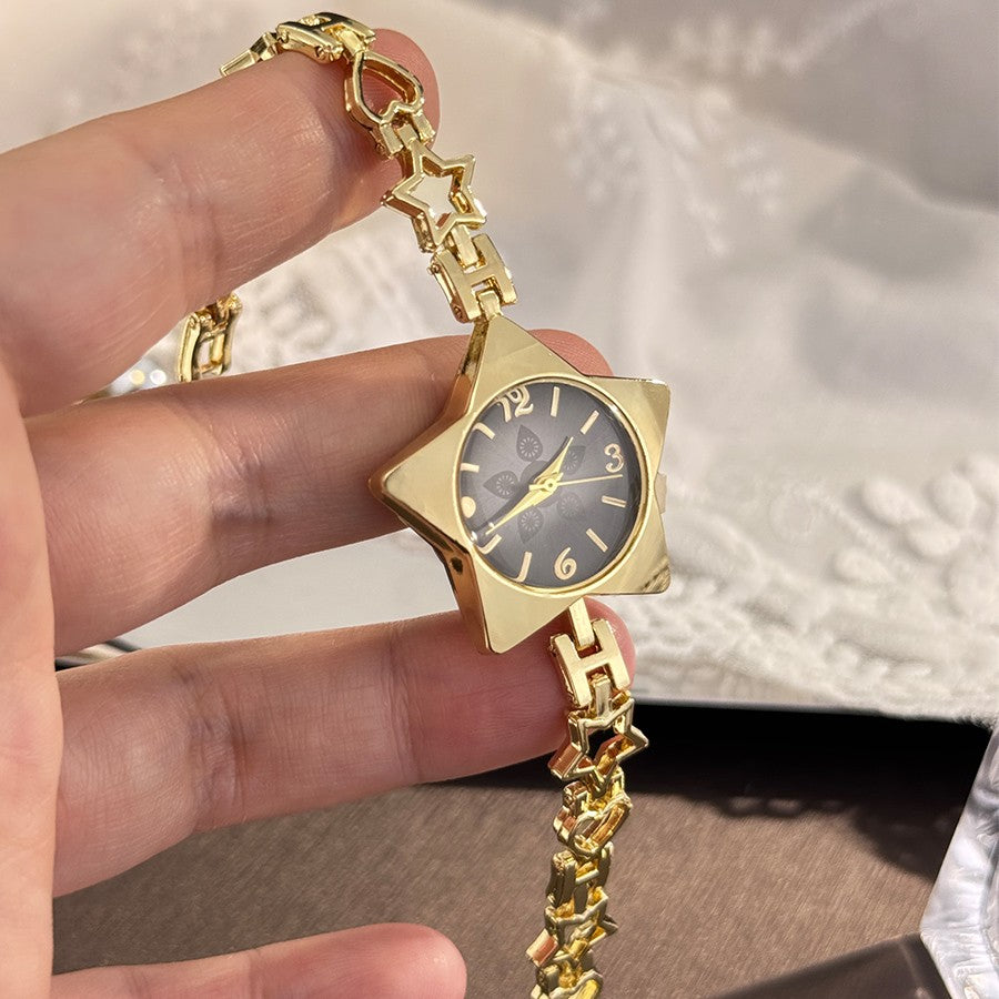 New Creative Fashion Minimalist Holiday Star Bracelet Watch Jewelry High-End Ladies Quartz Watch Elegant Timepiece Accessory