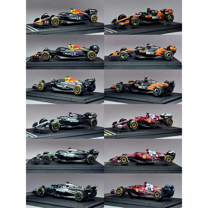 Novidade em Estoque Bburago 1:64 Série F1 2025 Ferrari SF25 Miniatura Liga 2025 Edição CTE Caixa Acrílica Modelo de Carro Brinquedos F1 Presente Infantil