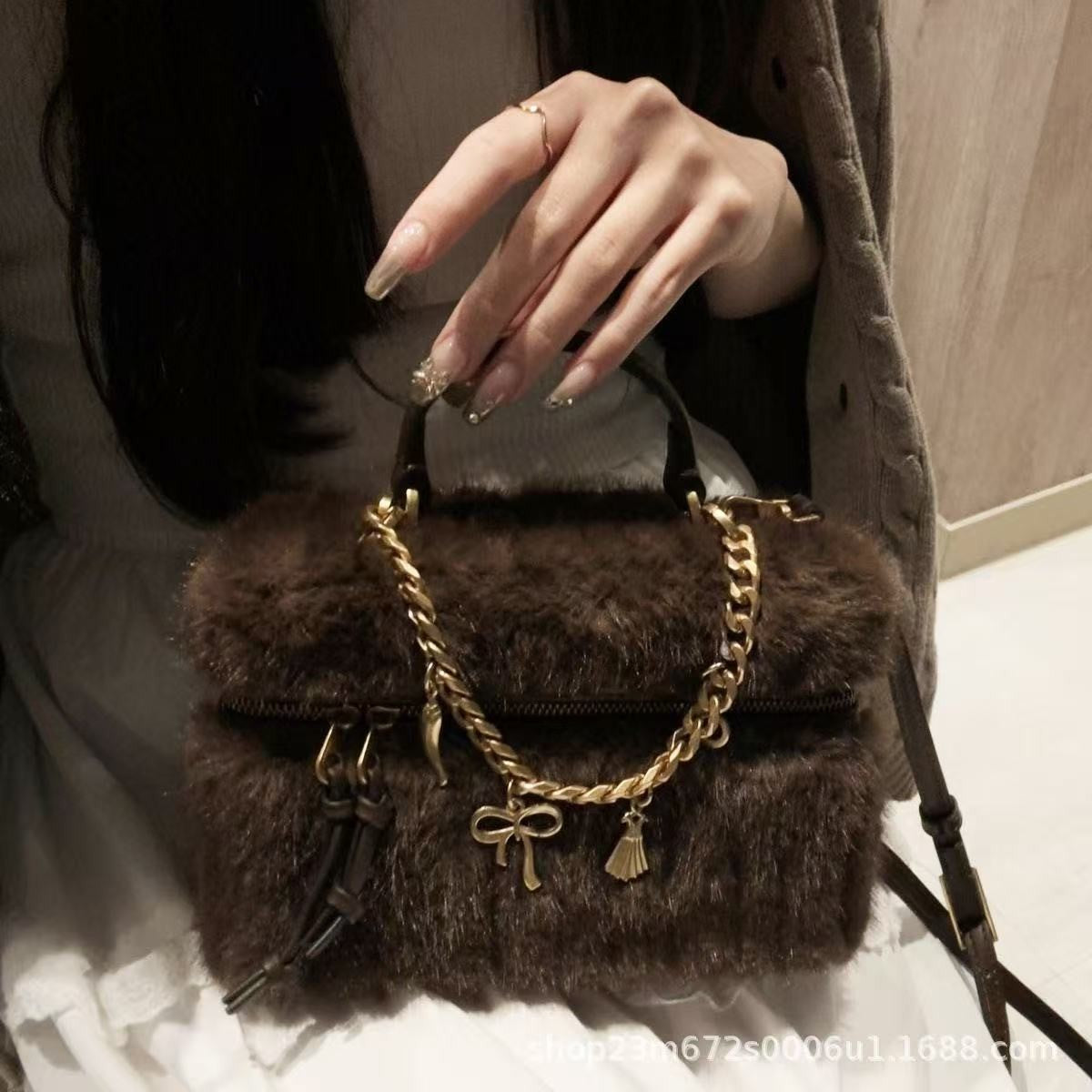 Faux Fur Mini Box Bags Luxury Designer Handbag for Women Trendy Ladies Fashion Casual Chain Elegant Shoulder Bags Crossbody Bag