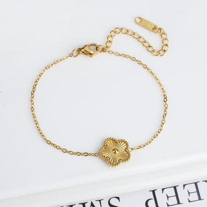Pulseira Clássica de Aço Inoxidável de Luxo Feminina Ajustável com Cinco Flores para Mulheres Novas Joias da Moda para Festas Presentes Trevo