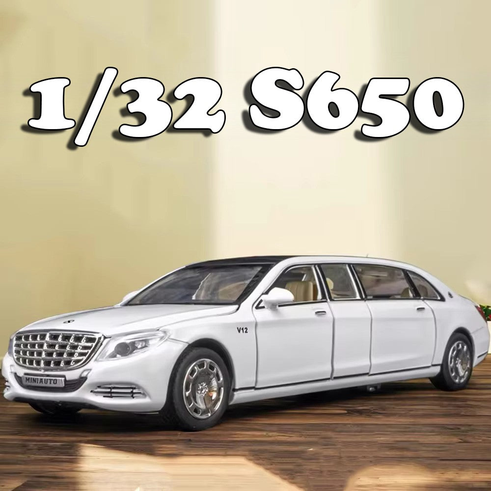 1:32 S650 C260 Modelo de Carro de Brinquedo em Miniatura Liga Fundida com Som Luz Portas Abertas Veículo de Simulação de Fricção Brinquedos para Presentes de Meninos