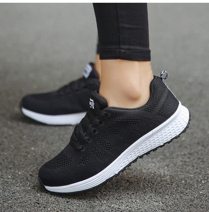 Women's Sneaker 2025 New Fashion Breathable Trainers Comfortable Sneakers Mesh Fabric Lace Up Women's Tennis Shoes For Women