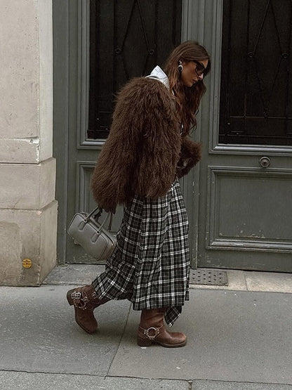 Fashion Solid Plush Faux Fur Coat Women Elegant Warm Long Sleeves Loose Jacket 2025 Lady Winter Chic High Street Outerwear ?