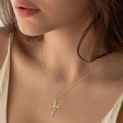 Colar Feminino de Cruz com Diamantes - Colar Requintado com Pingente de Zircônia Cúbica de Ouro 14k Colar Simples com Pingente de Cruz Dourada