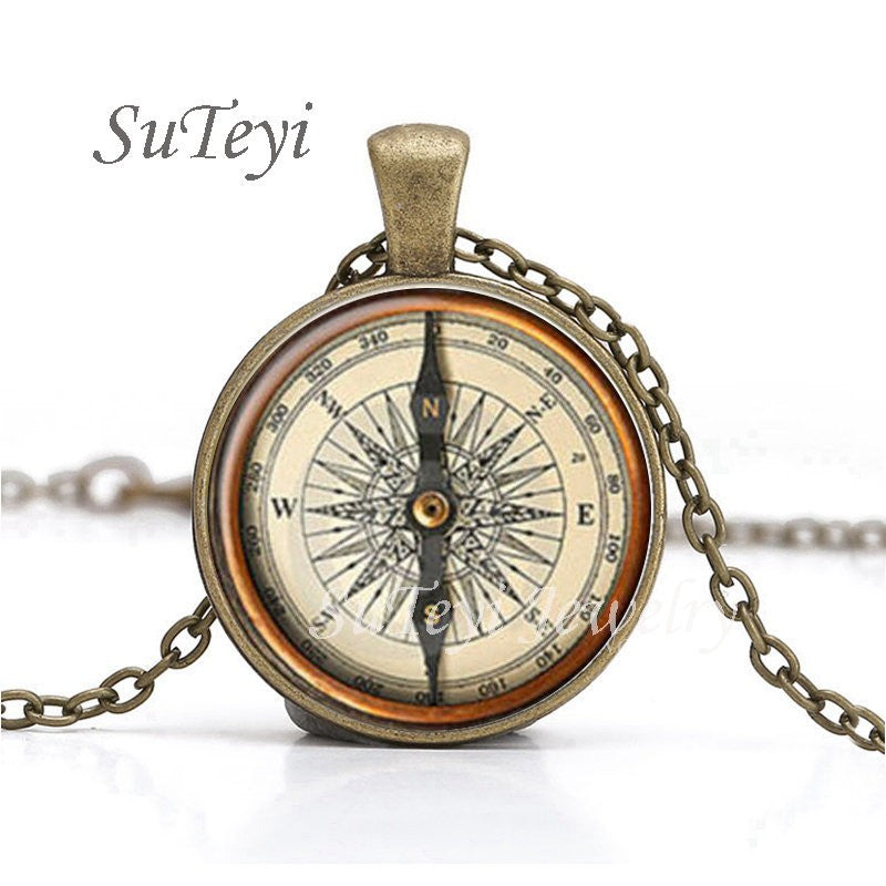 Colar de Pingente de Bússola Steampunk com Cabochão de Vidro Redondo Vintage para Homens e Mulheres