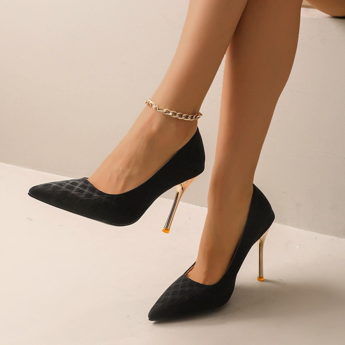 Women 10Cm Pointed Toe High Heels White Red Lady Wedding Bridal pumps Sexy fashion girl Prom Shoes Classic Black Office Shoes