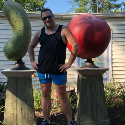 Men Gym Fitness Shorts Bodybuilding sports Jogging shorts Male 2022 Summer Cool Breathable Mesh The big size casual men Shorts