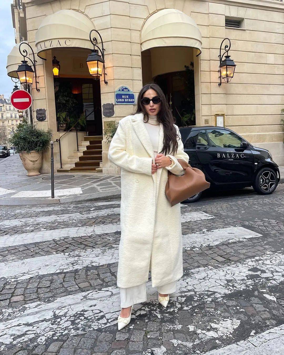 Elegant White Lapel Woolen Long Coat Women Fashion Full Sleeve Single-breasted Warm Loose Coats Lady Winter Commute Street Wear