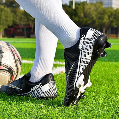 Men Football Field Boots Professional Non-Slip Cleats Kids Adults Soccer Shoes Unisex Grass Training Casual Top Quality Sneakers