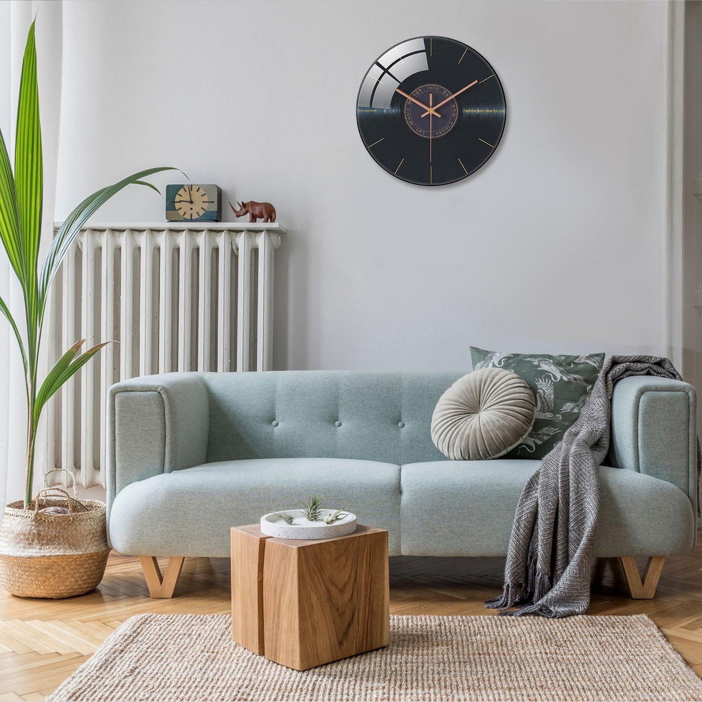 Creative Music Element Vinyl Record Pattern Tempered Glass Wall Clock Living Room Bedroom Kitchen Home Decoration Wall Clock Silent Quartz Clock Holiday Gift 12 Inches 14 Inches 16inch (Without Batteries)