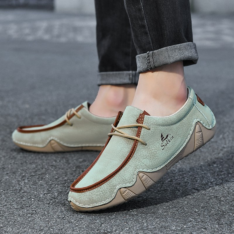 New 2024 Fashion Handmade Leather Casual Men Shoes Design Sneakers Man Loafers Breathable Low Top Flat Shoes Driving Plus Size