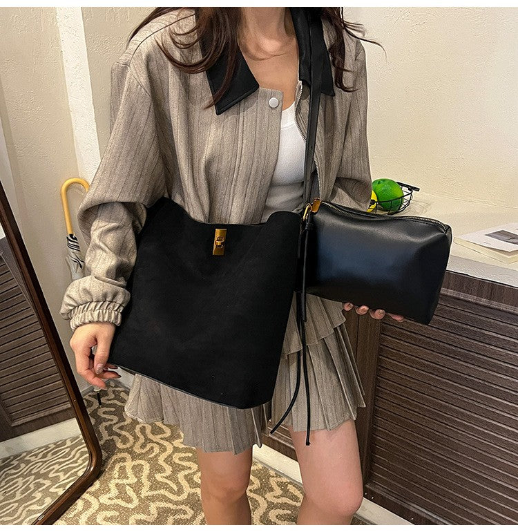 Autumn/Winter Bucket Bag Retro Suede Fur Large Capacity Tote Bag for Women, New Style Versatile Shoulder & Crossbody Bag
