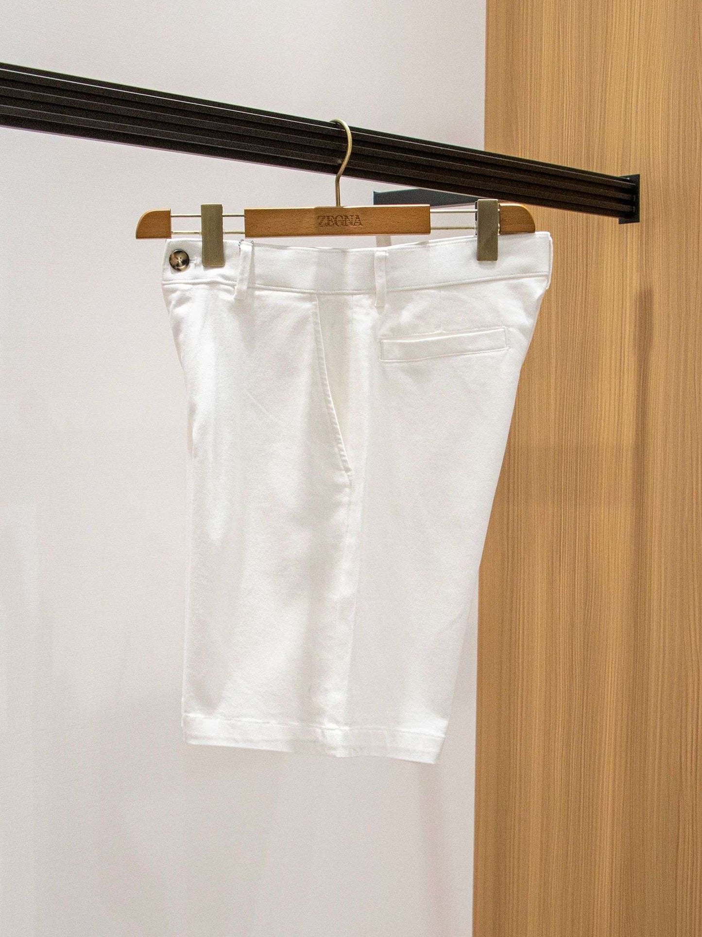 BC Elastic, comfortable and breathable summer men's versatile casual loose white shorts