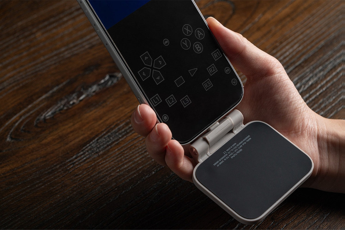 New 8BitDo FlipPad USB-C Flip-Style Mobile Game Controller For iPhone Android Vertical Mobile Gaming Gamepad
