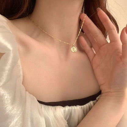 Novo Colar de Aço Inoxidável com Pingente de Rosa de Metal Irregular Redondo para Mulheres Corrente de Clavícula Vintage Joia de Luxo para Festa
