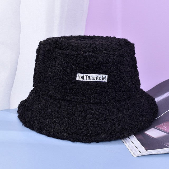 Women Appa Bucket Hat Lamb Wool Hat Winter Warm Fishing Caps Faux Fur Arrow Symbol Printed Bucket Hat for Men Tide Flat Top Hats