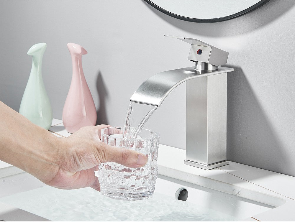 Brushed Golden Basin Faucets Elegant Waterfall Bathroom Sink Faucet Single Lever Hole Deck Mount Brass  Mixer Taps