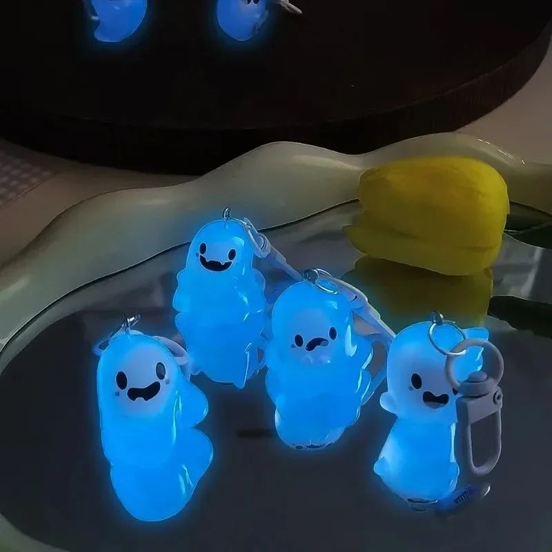 Creative Halloween Luminous Mini Cute Ghost Pendant Keychains Resin Keyring Key Holder for Kid Adult Festival Gifts Bag Charms