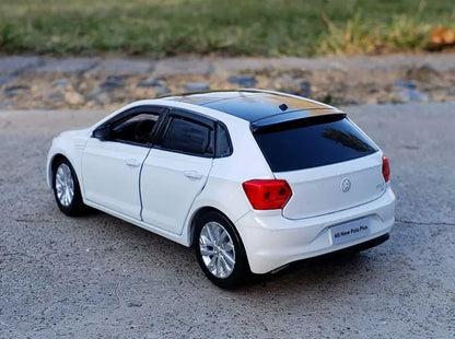 1:32 Volkswagens POLO Liga Carro Modelo Diecasts & Veículos de Brinquedo Metal Carro de Brinquedo Modelo Simulação Miniatura Escala Brinquedos Presente