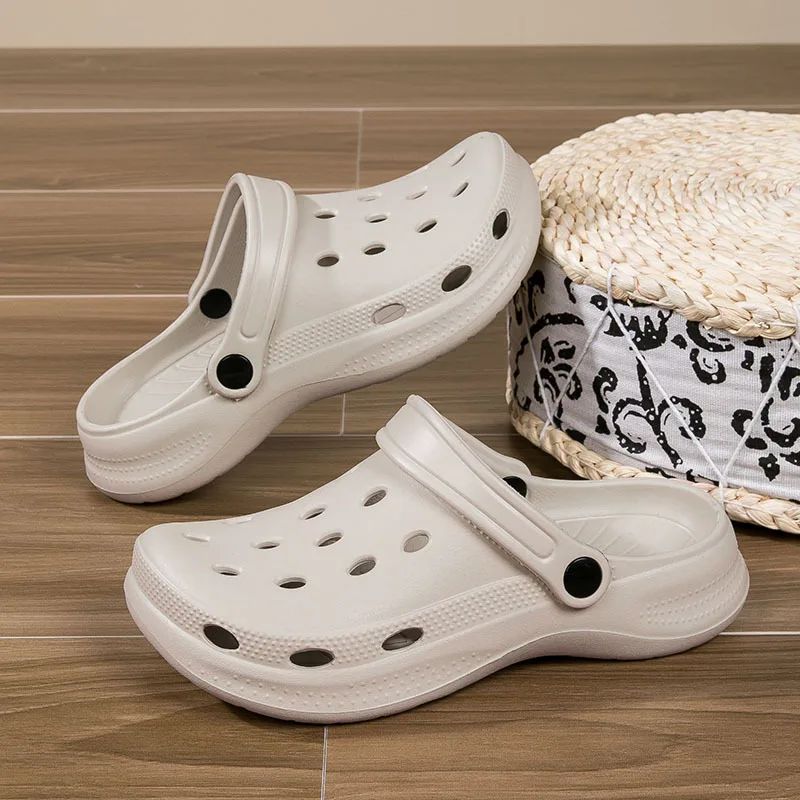 Stock Available 2024 New Large Size Beach Hollow Out Sandals Men's and Women's Garden Shoes Plus Size EVA Sole EVA Strap