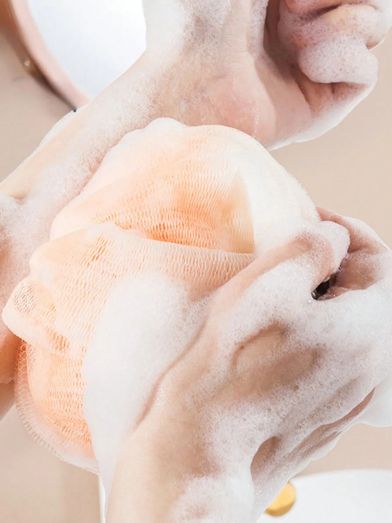 1pc Shower Mesh Foaming Sponge Balls Soft Body Scrub Exfoliating Skin Back Brush Cleaner for Bath Bubble Ball Bath Accessories