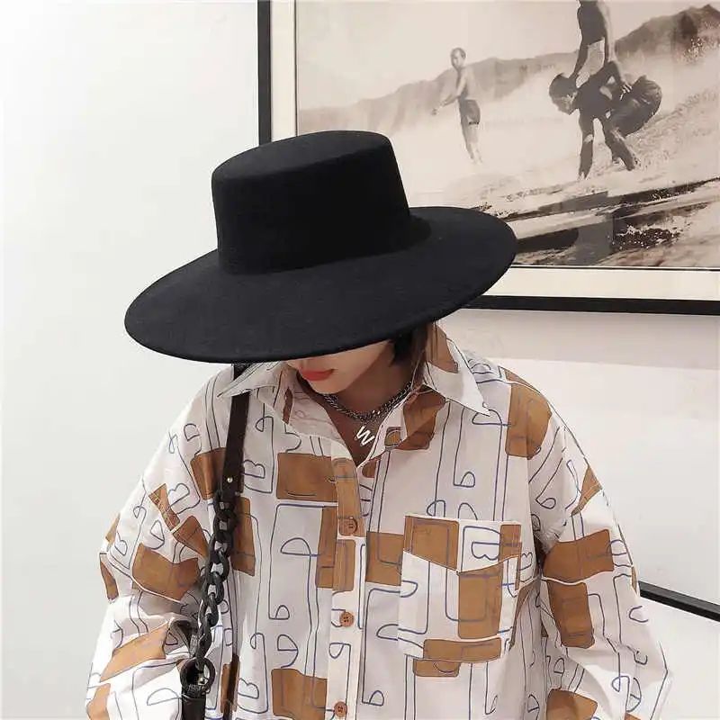 2025   Flatcap New French Elegant Flat-top Cap Dame Hat Retro Wide Brim Felt Hat Women
