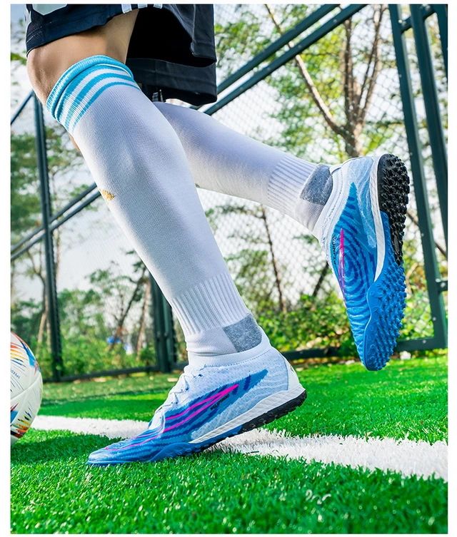 Society Cleats Men Soccer Shoes Professional Boys Football Boots Indoor Original Football Field Boots Sneakers Training Fast