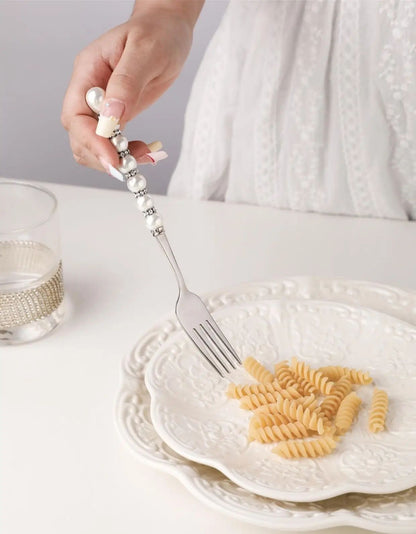 Conjunto de talheres luxuosos de aço inoxidável 304 com colher, garfo e faca, talheres com pérolas e diamantes, caixa de presente, utensílios para casa, cozinha e casamento