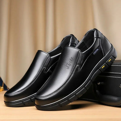 Winter Warm Men Casual Shoes Genuine Leather Breathable Man Loafers High Quality Mens Formal Dress Shoes Slip on Driving Shoes