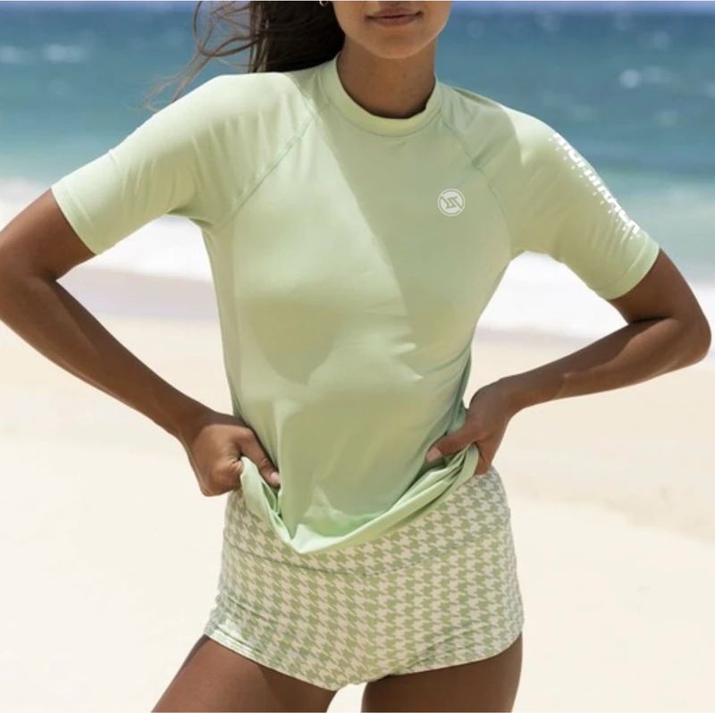 Hot Women‘s Short Sleeve Surfing Shirt Ladies Lycra Rashguard RIGHTTRACK For Surf Sportswear Beach Swimwear UPF50  Clothes