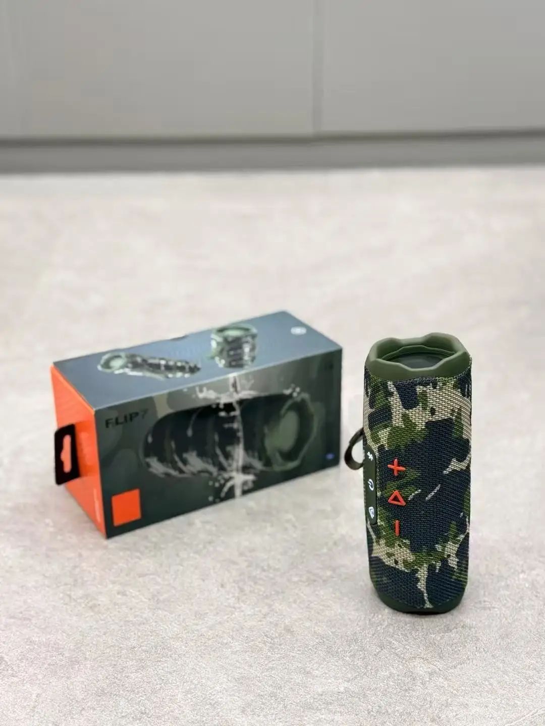 Caixa de Som Bluetooth Portátil Flip 7 Bass Vermelha Wireless IPX7 À Prova D'água TWS Sistema de Som Music Box