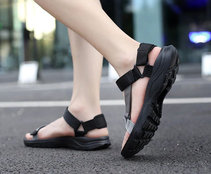Men Sandals Non-slip Summer Flip Flops High Quality Outdoor Beach Slippers Casual Shoes Cheap Men's shoes Water Shoes 9072
