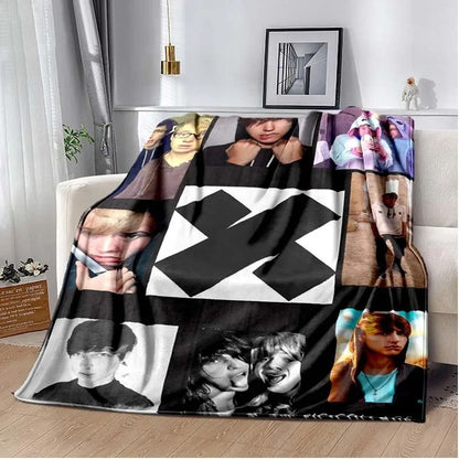 Manta Estampada Sam& Colby XPLR Manta de Sofá para Lazer Lençol de Casa Sofá Escritório Ar Condicionado Macia Viagem de Lazer Manta Personalizável