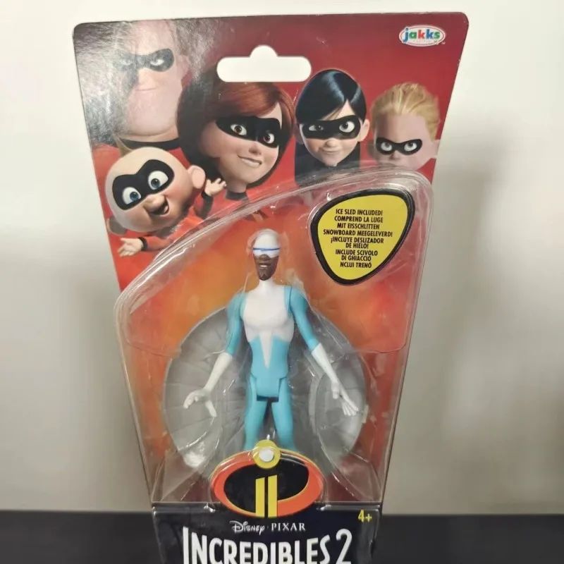 Desenho animado da Disney Os Incríveis Todos os membros da família Figura de Anime Pvc Modelo de Mesa Enfeites de Brinquedo Acompanha Crianças Presentes de Aniversário