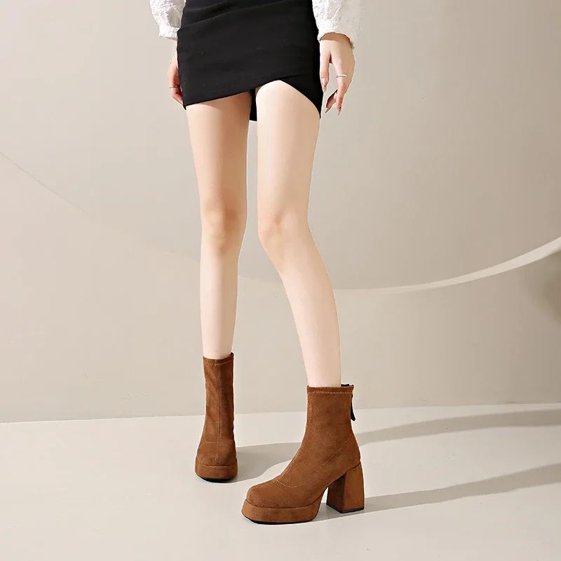 2024 Women's Fashion High-heeled Boots Winter New British Style Soft Sole Anti-slippery  Versatile Keep Warm Leather Shoes
