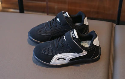 Children Sneakers Autumn New Soft Sole Lightweight Non Slip Girls Running Shoes Fashion Cross Tied Comfortable Boys Casual Shoes