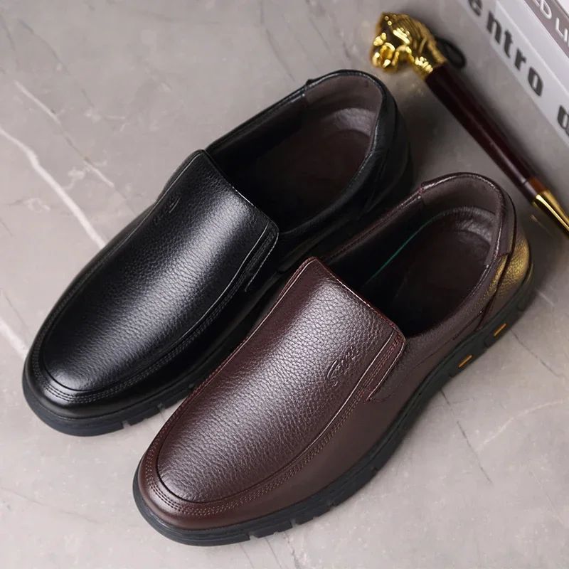 Winter Warm Men Casual Shoes Genuine Leather Breathable Man Loafers High Quality Mens Formal Dress Shoes Slip on Driving Shoes