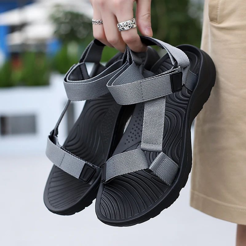 Men Sandals Non-slip Summer Flip Flops High Quality Outdoor Beach Slippers Casual Shoes Cheap Men's shoes Water Shoes 9072