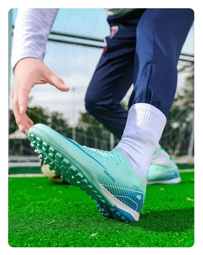 Professional Men Football Boots Adult High Quality Soccer Shoes Society Indoor Cleats Ultralight Studded Women Football Shoes