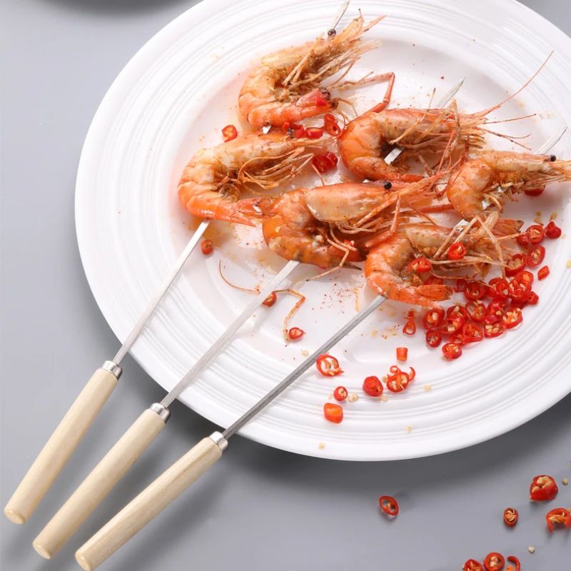 New Wooden handle anti-scalding barbecue skewers can be reused 304 stainless steel metal barbecue skewers wide skewers