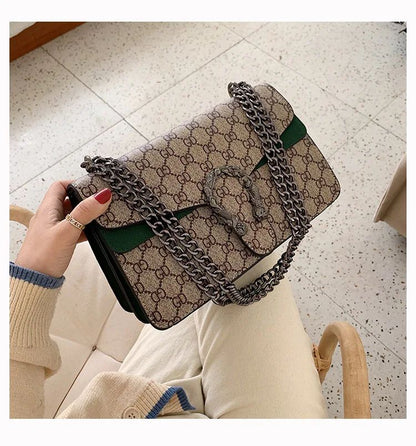 Women Stylish Retro Print Shoulder Crossbody Bag Fashionable Chain Underarm Purse Medium Hardness Polyester Lining
