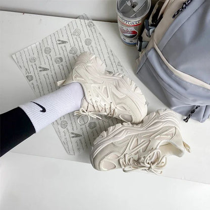 Novos Sapatos Esportivos de Plataforma para Mulheres 2024 Mulheres primavera outono Tênis Casuais Robustos Pretos Sapatos de Plataforma em Malha e Couro para Mulheres