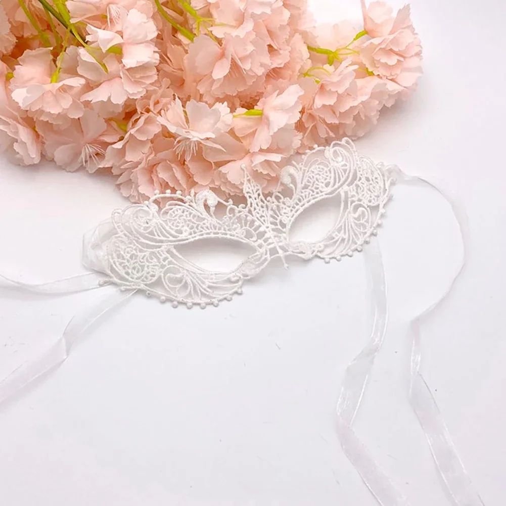 Women Sexy Hollow Lace Masquerade Gold Black Face Mask Princess Party Cosplay Prom Props Costume Nightclub Queen Eye Mask Exotic